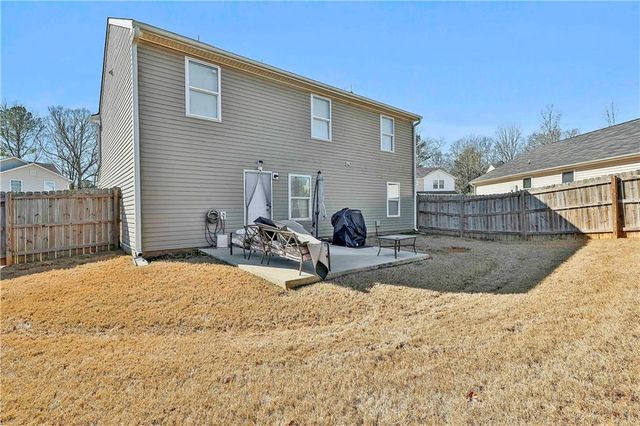 227 Fox Chase Way, Hogansville, GA 30230