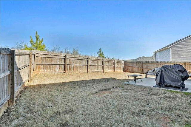 227 Fox Chase Way, Hogansville, GA 30230