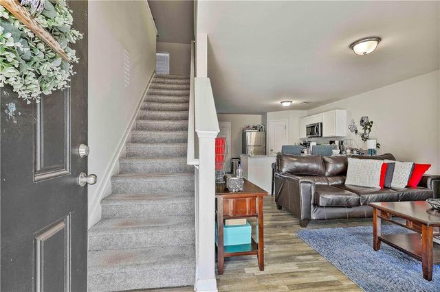 227 Fox Chase Way, Hogansville, GA 30230