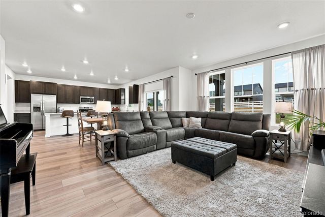 2144 S Fultondale Court, Aurora, CO 80018