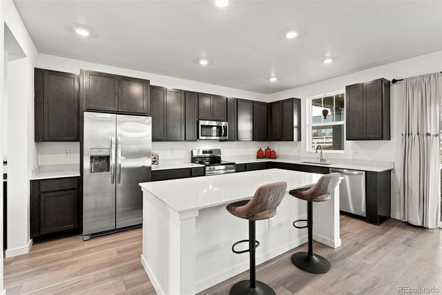 2144 S Fultondale Court, Aurora, CO 80018