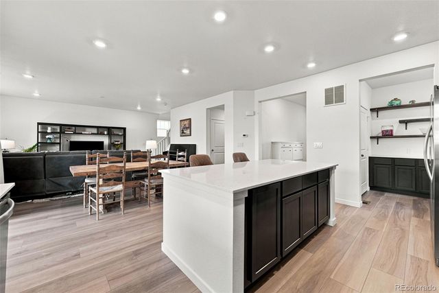 2144 S Fultondale Court, Aurora, CO 80018