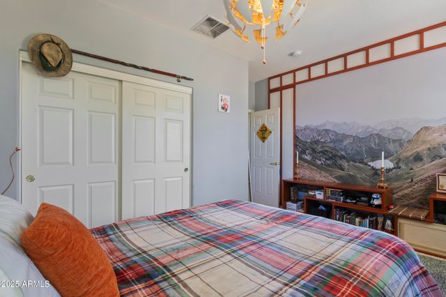 2116 W KURALT Drive, Anthem, AZ 85086