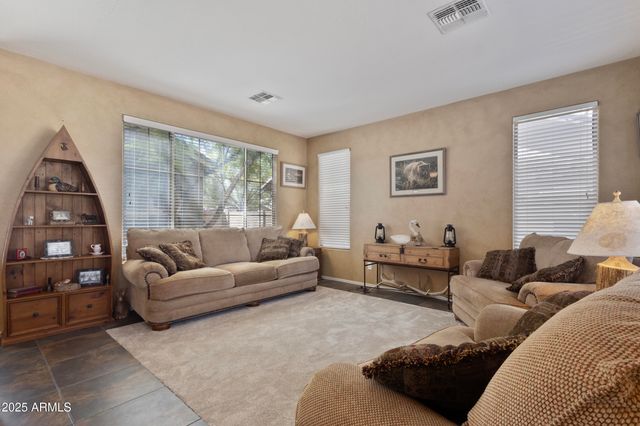 2116 W KURALT Drive, Anthem, AZ 85086