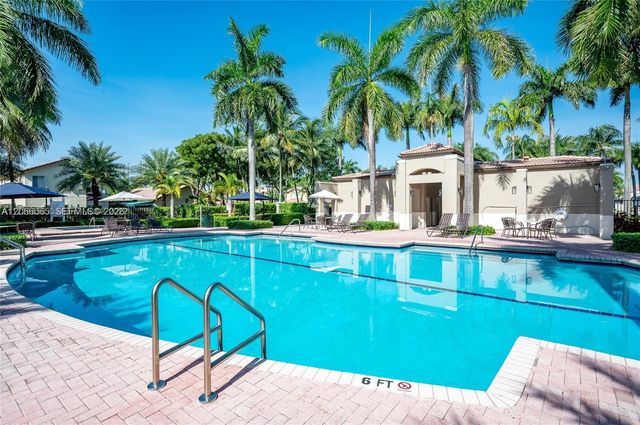 5280 NW 113th Place 5280, Doral, FL 33178
