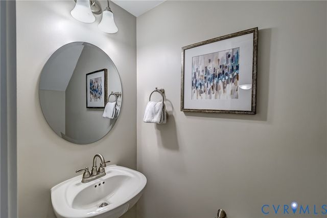 2750 Old Point Dr, Henrico, VA 23233