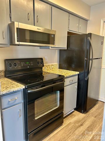 11028 Harrowfield Road, Charlotte, NC 28226