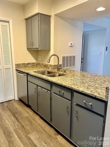 11028 Harrowfield Road, Charlotte, NC 28226