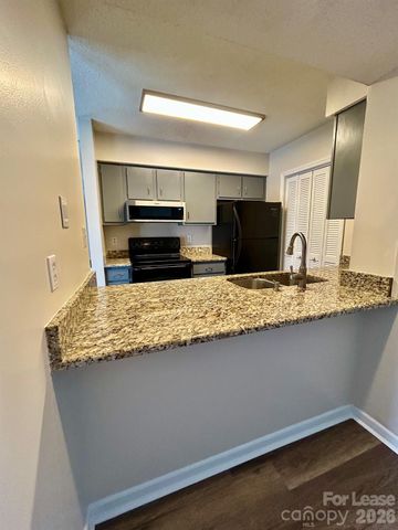 11028 Harrowfield Road, Charlotte, NC 28226