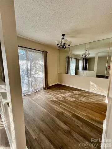 11028 Harrowfield Road, Charlotte, NC 28226