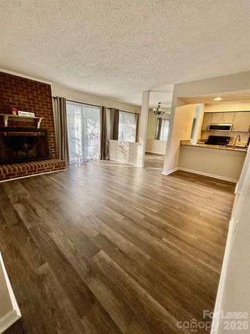 11028 Harrowfield Road, Charlotte, NC 28226