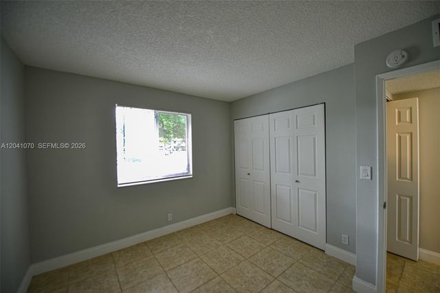 703 Gardens Dr 102, Pompano Beach, FL 33069