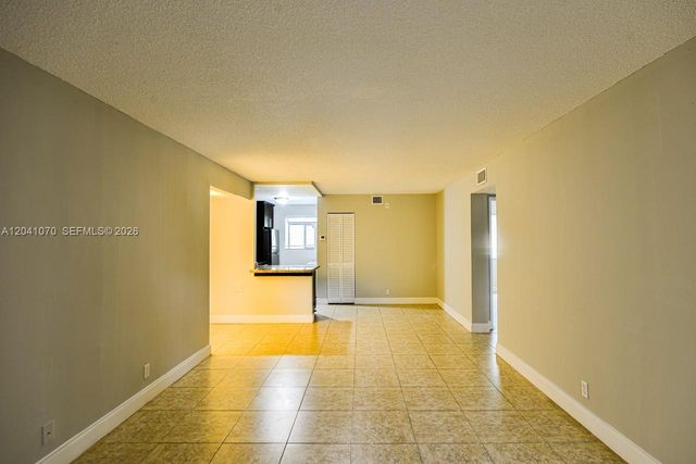 703 Gardens Dr 102, Pompano Beach, FL 33069