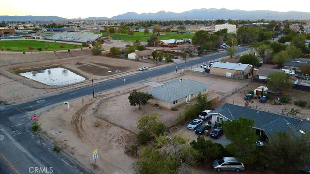 14486 Willow St, Hesperia, CA 92345