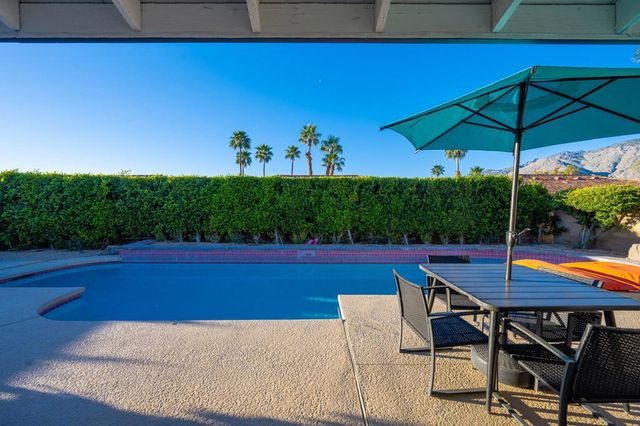 1461 E Padua Way, Palm Springs, CA 92262