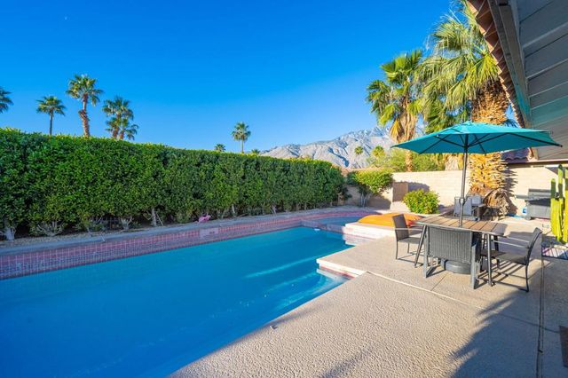 1461 E Padua Way, Palm Springs, CA 92262