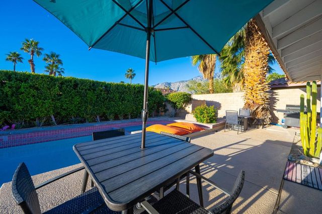 1461 E Padua Way, Palm Springs, CA 92262