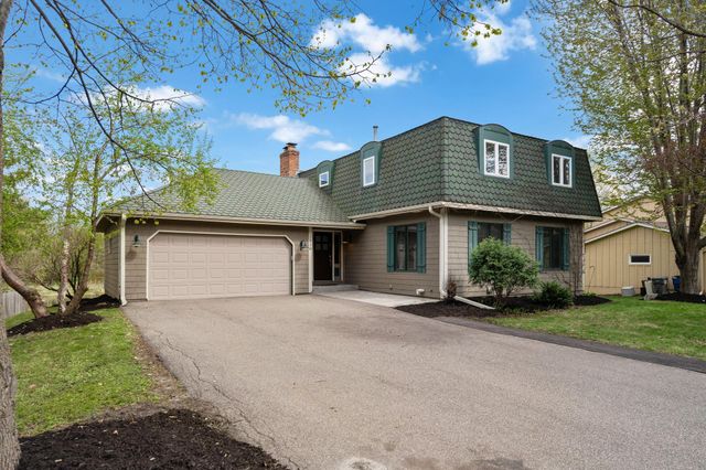 2910 Alvarado Lane N, Plymouth, MN 55447
