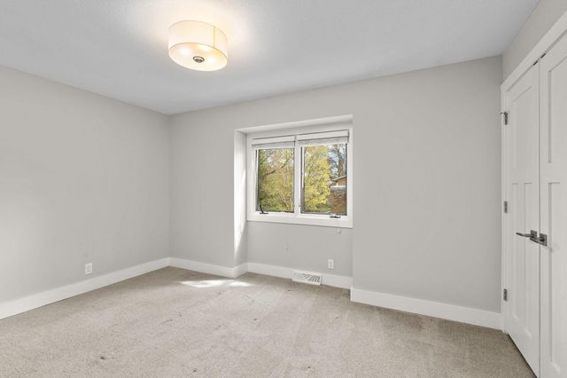 2910 Alvarado Lane N, Plymouth, MN 55447