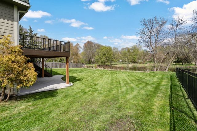 2910 Alvarado Lane N, Plymouth, MN 55447