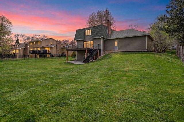 2910 Alvarado Lane N, Plymouth, MN 55447