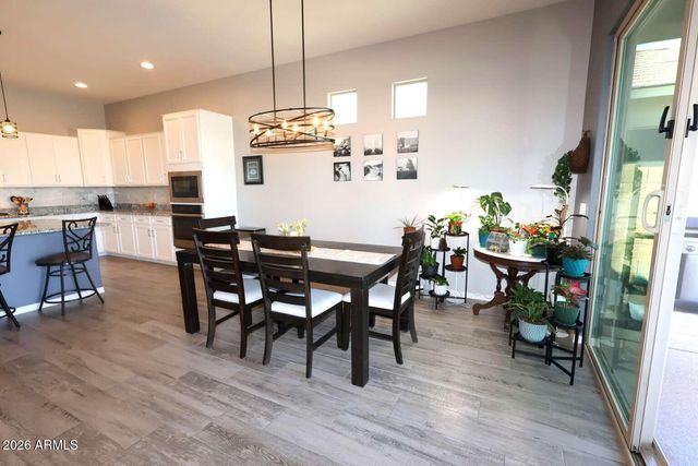 1484 W CALABASH Avenue, San Tan Valley, AZ 85140