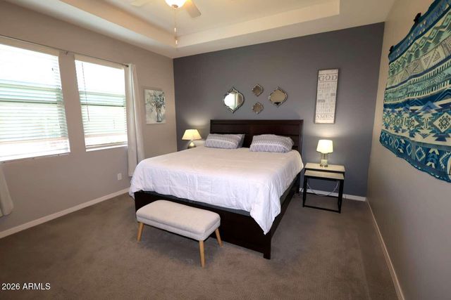 1484 W CALABASH Avenue, San Tan Valley, AZ 85140