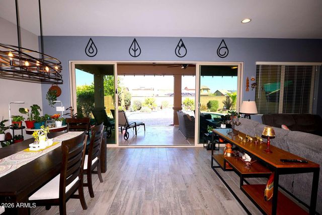 1484 W CALABASH Avenue, San Tan Valley, AZ 85140