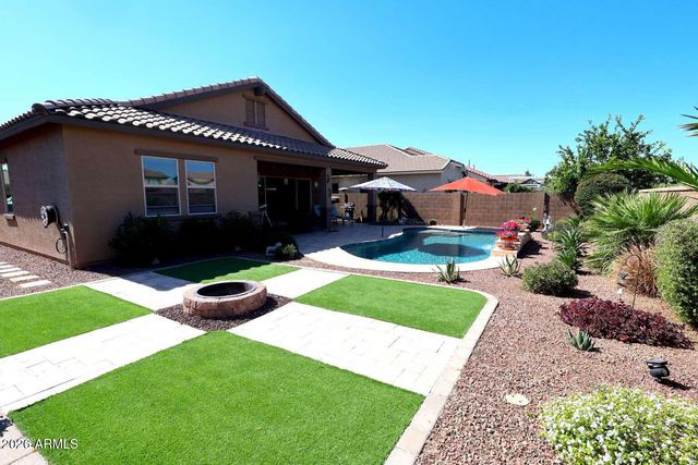 1484 W CALABASH Avenue, San Tan Valley, AZ 85140