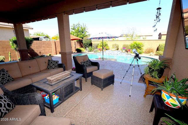 1484 W CALABASH Avenue, San Tan Valley, AZ 85140