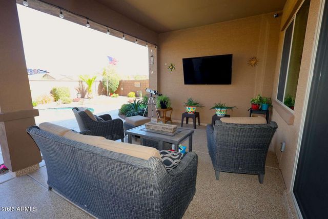 1484 W CALABASH Avenue, San Tan Valley, AZ 85140