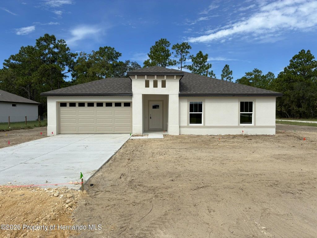 17489 Macassar Road, Weeki Wachee, FL 34614