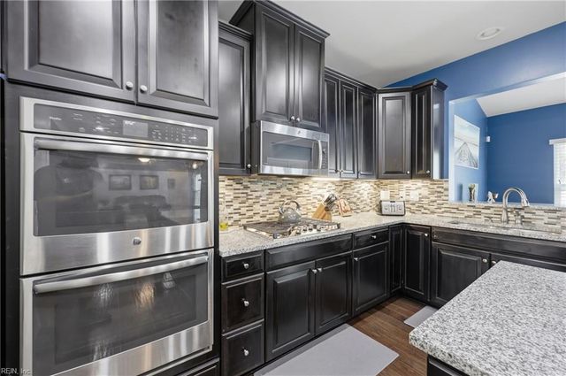 2223 Summer Breeze RD, Chesapeake, VA 23323