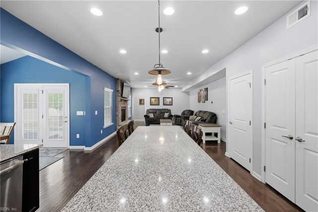 2223 Summer Breeze RD, Chesapeake, VA 23323