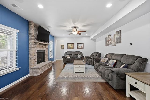 2223 Summer Breeze RD, Chesapeake, VA 23323