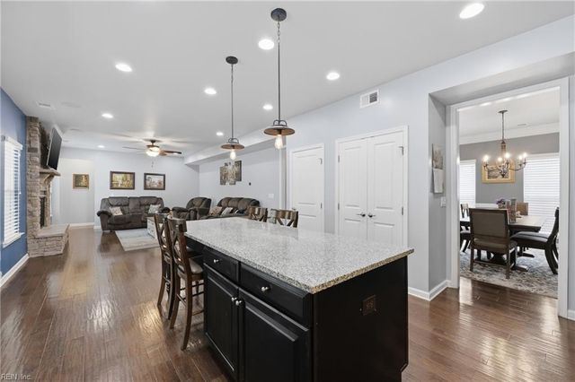 2223 Summer Breeze RD, Chesapeake, VA 23323