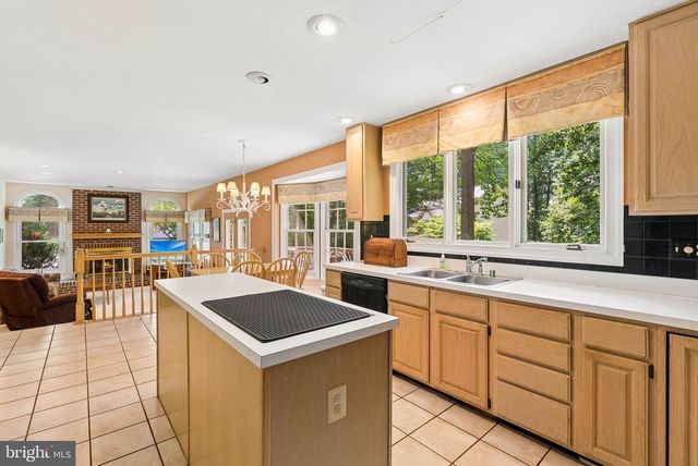 12101 FAULKNER DR, Owings Mills, MD 21117