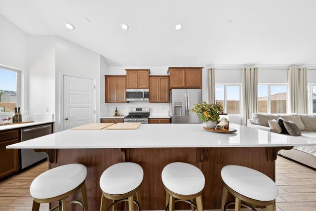 320 N Millard Avenue, Fresno, CA 93727