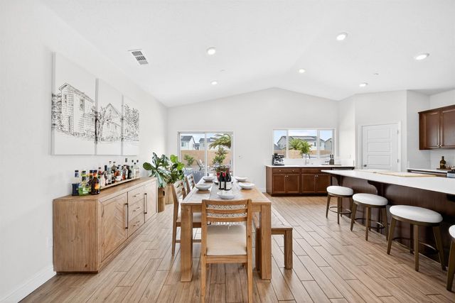 320 N Millard Avenue, Fresno, CA 93727