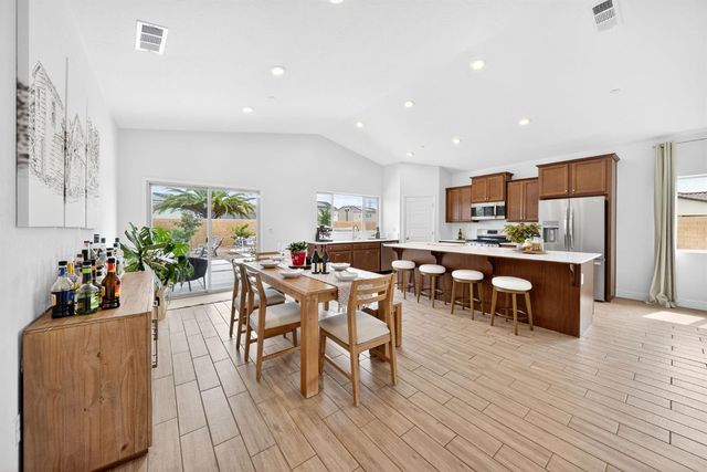 320 N Millard Avenue, Fresno, CA 93727