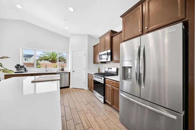 320 N Millard Avenue, Fresno, CA 93727