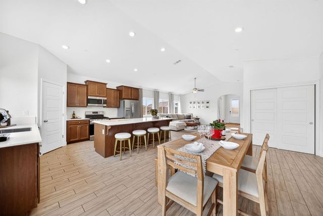 320 N Millard Avenue, Fresno, CA 93727