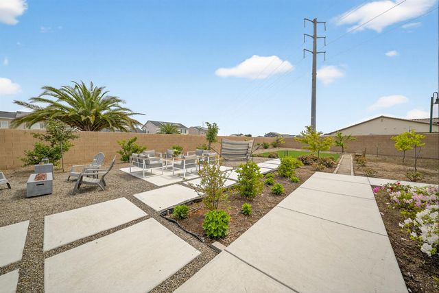 320 N Millard Avenue, Fresno, CA 93727