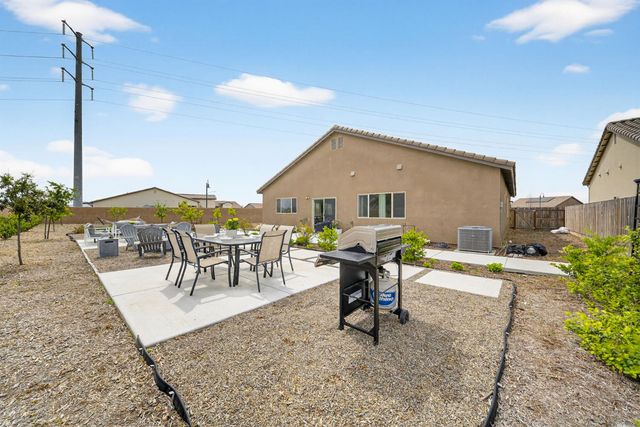 320 N Millard Avenue, Fresno, CA 93727