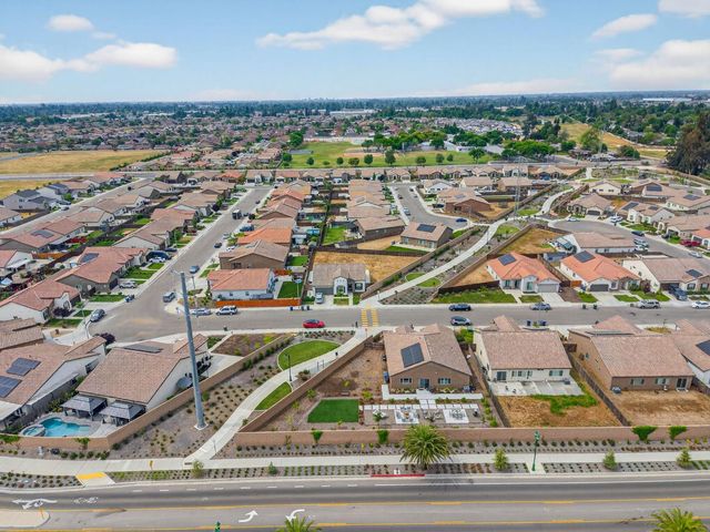 320 N Millard Avenue, Fresno, CA 93727