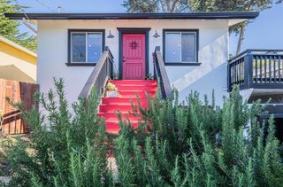 1113 Presidio Boulevard, Pacific Grove, CA 93950