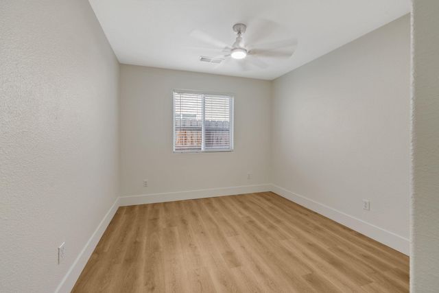 1459 Chimney Way, Lemoore, CA 93245