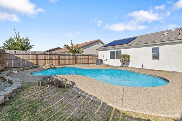 1459 Chimney Way, Lemoore, CA 93245