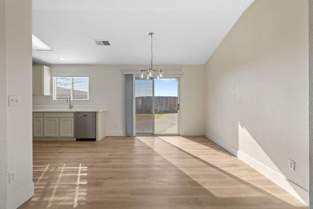 1459 Chimney Way, Lemoore, CA 93245