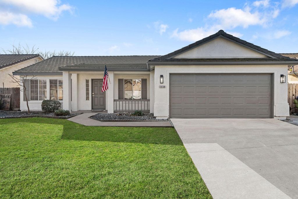 1459 Chimney Way, Lemoore, CA 93245